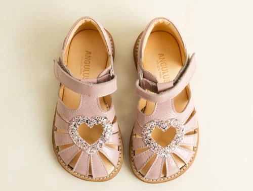 Angulus sandal rosebud med glimmerhjerte